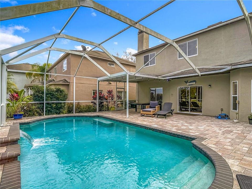 En Venta: $748,500 (6 camas, 3 baños, 2995 Pies cuadrados)