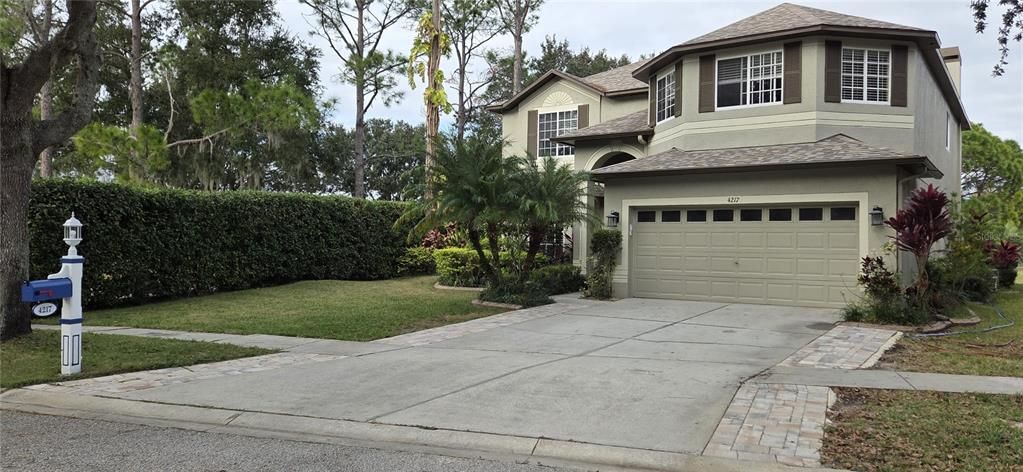 For Sale: $748,500 (6 beds, 3 baths, 2995 Square Feet)