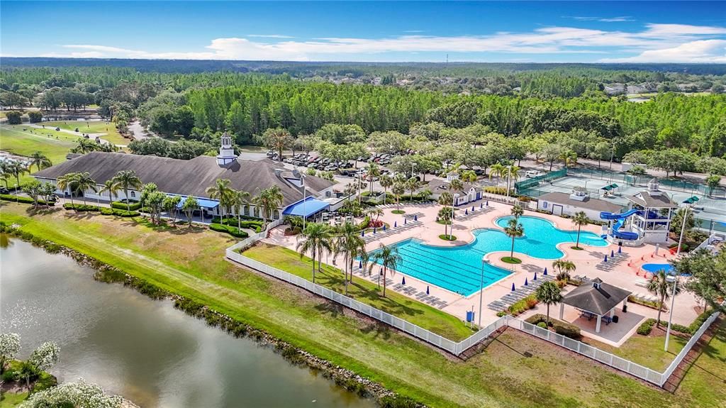 En Venta: $748,500 (6 camas, 3 baños, 2995 Pies cuadrados)