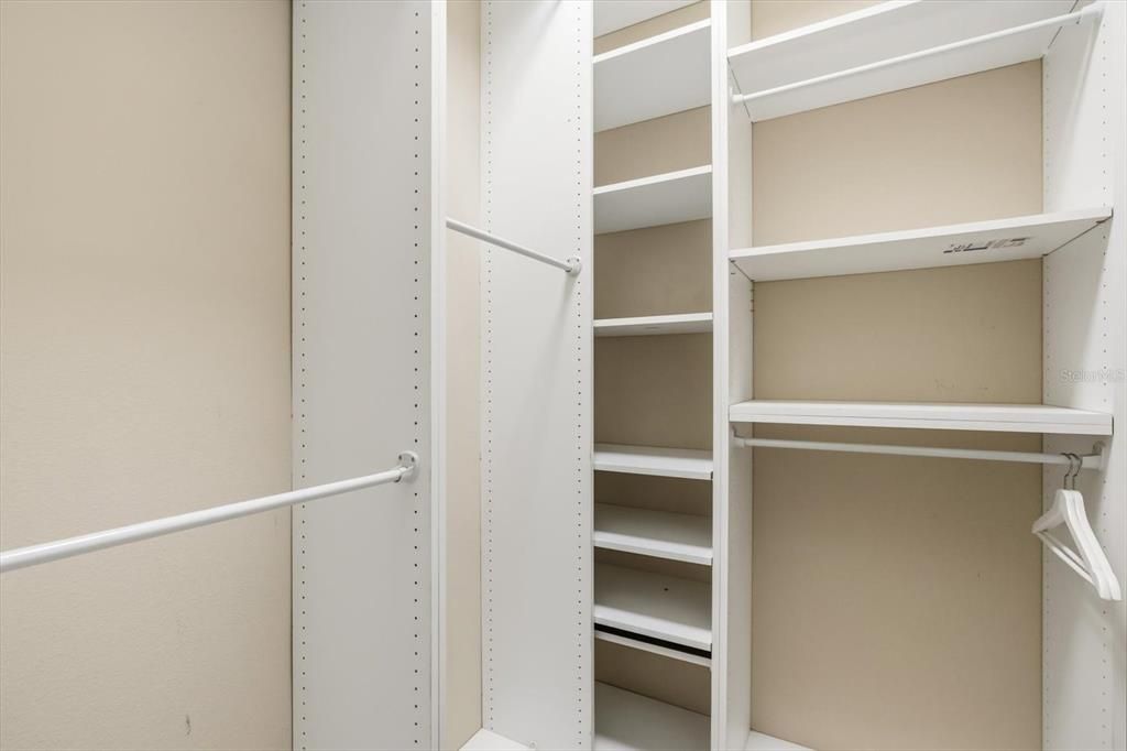 For Sale: $359,990 (4 beds, 2 baths, 2193 Square Feet)