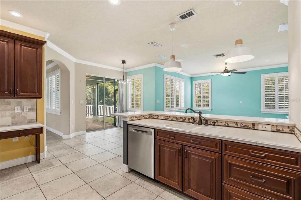 For Sale: $359,990 (4 beds, 2 baths, 2193 Square Feet)