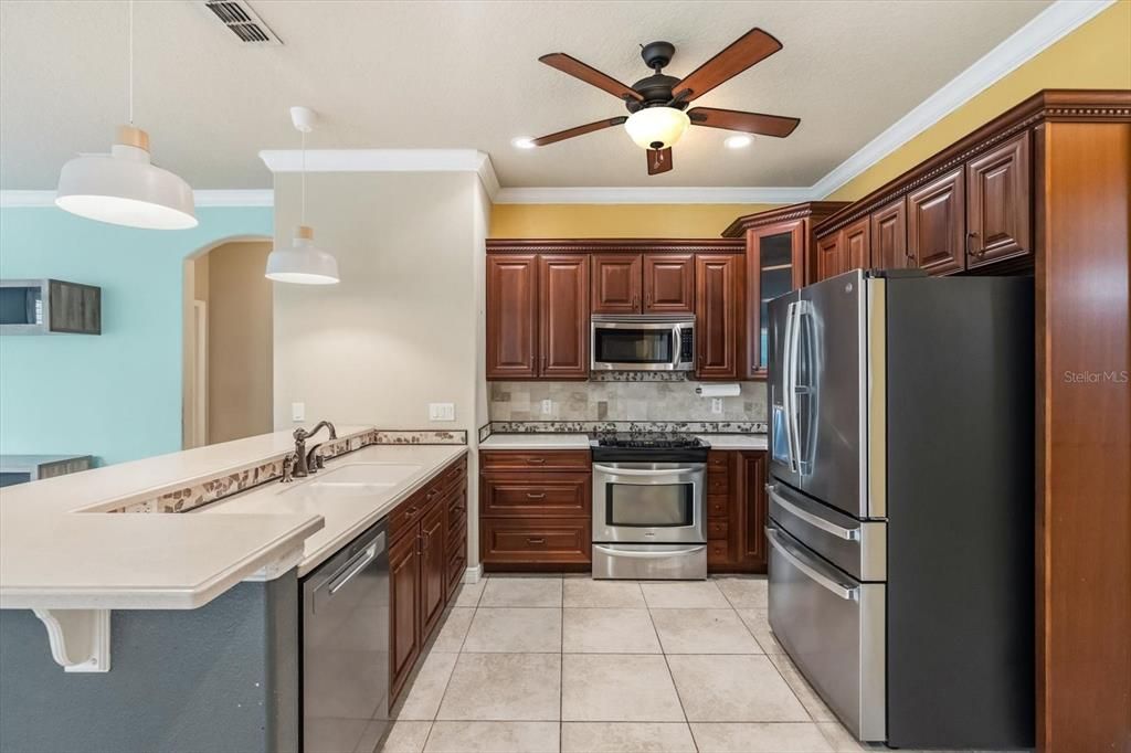 For Sale: $359,990 (4 beds, 2 baths, 2193 Square Feet)