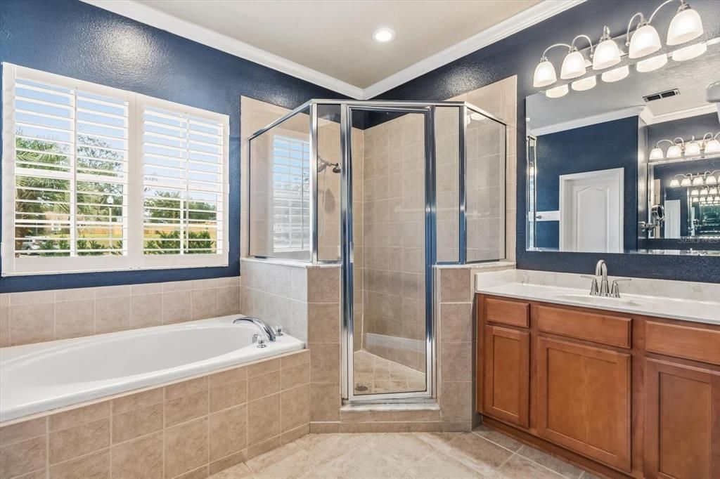 For Sale: $359,990 (4 beds, 2 baths, 2193 Square Feet)