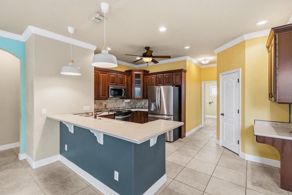 For Sale: $359,990 (4 beds, 2 baths, 2193 Square Feet)