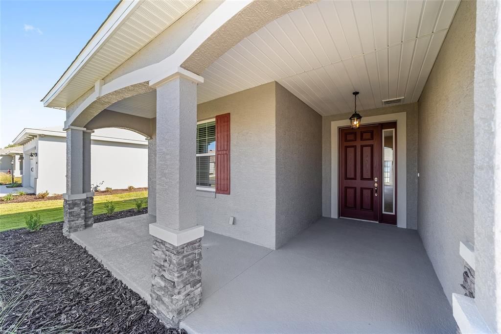 Active With Contract: $356,000 (3 beds, 2 baths, 1967 Square Feet)