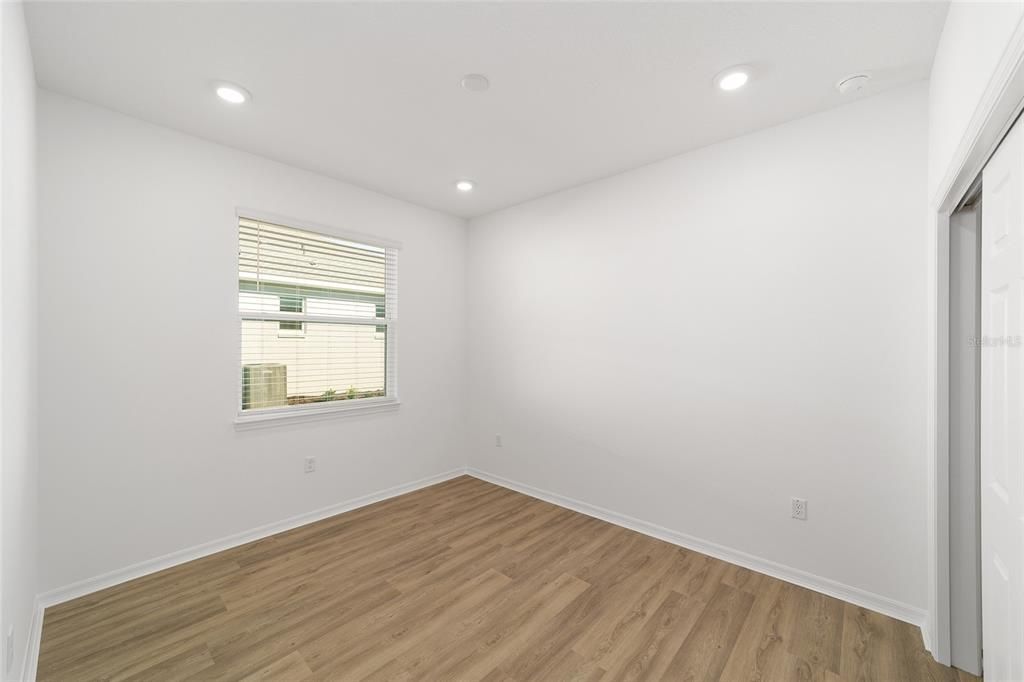 Active With Contract: $356,000 (3 beds, 2 baths, 1967 Square Feet)