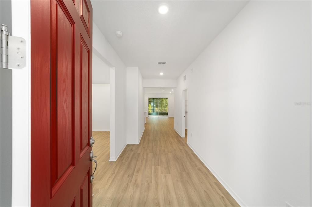 Active With Contract: $356,000 (3 beds, 2 baths, 1967 Square Feet)