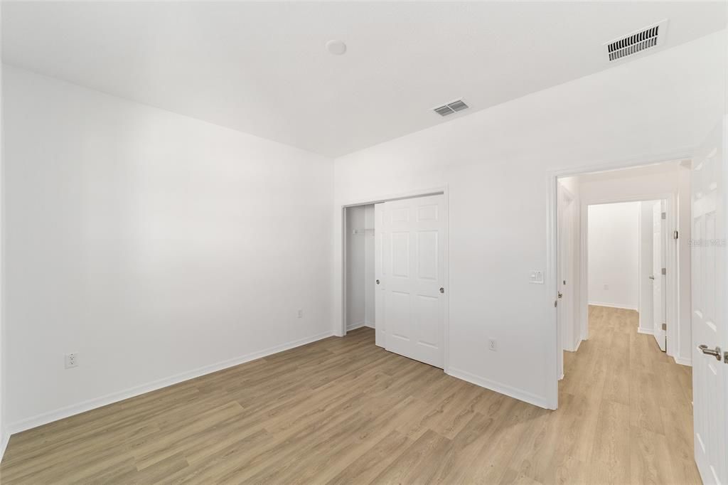 Active With Contract: $356,000 (3 beds, 2 baths, 1967 Square Feet)