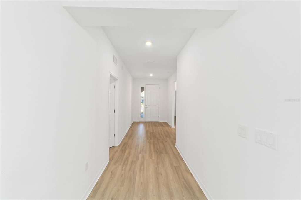 Active With Contract: $356,000 (3 beds, 2 baths, 1967 Square Feet)