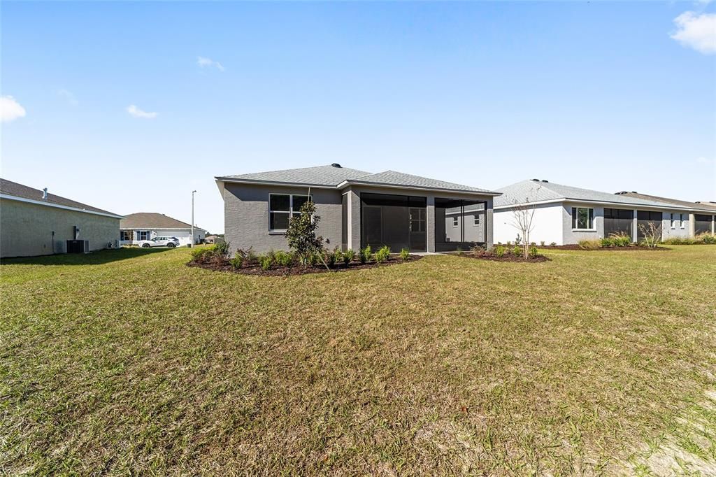 Active With Contract: $356,000 (3 beds, 2 baths, 1967 Square Feet)