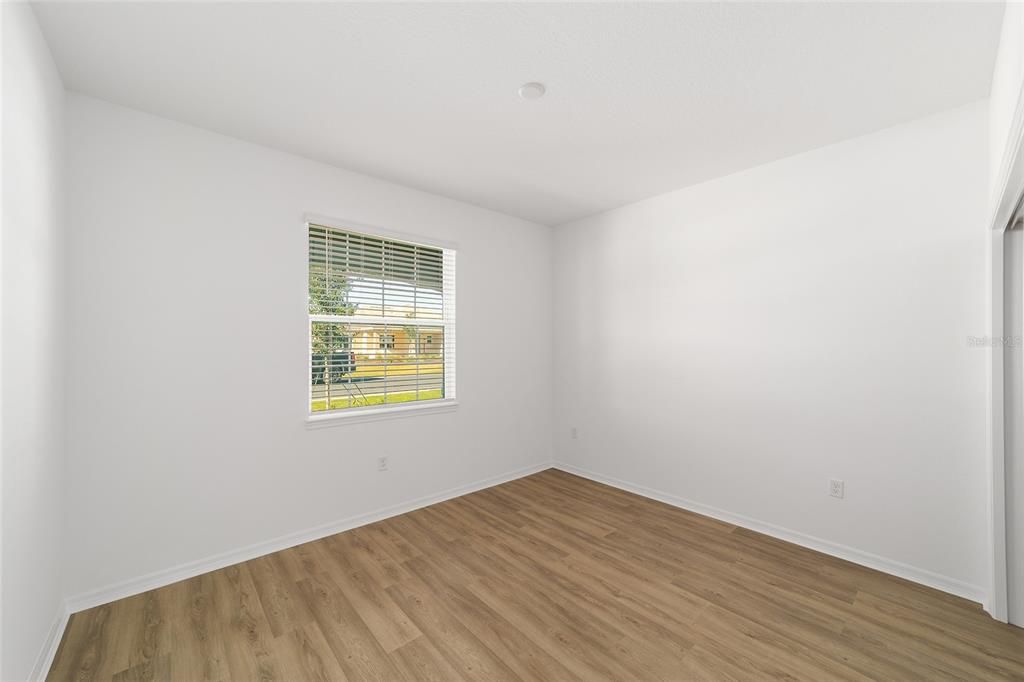 Active With Contract: $356,000 (3 beds, 2 baths, 1967 Square Feet)