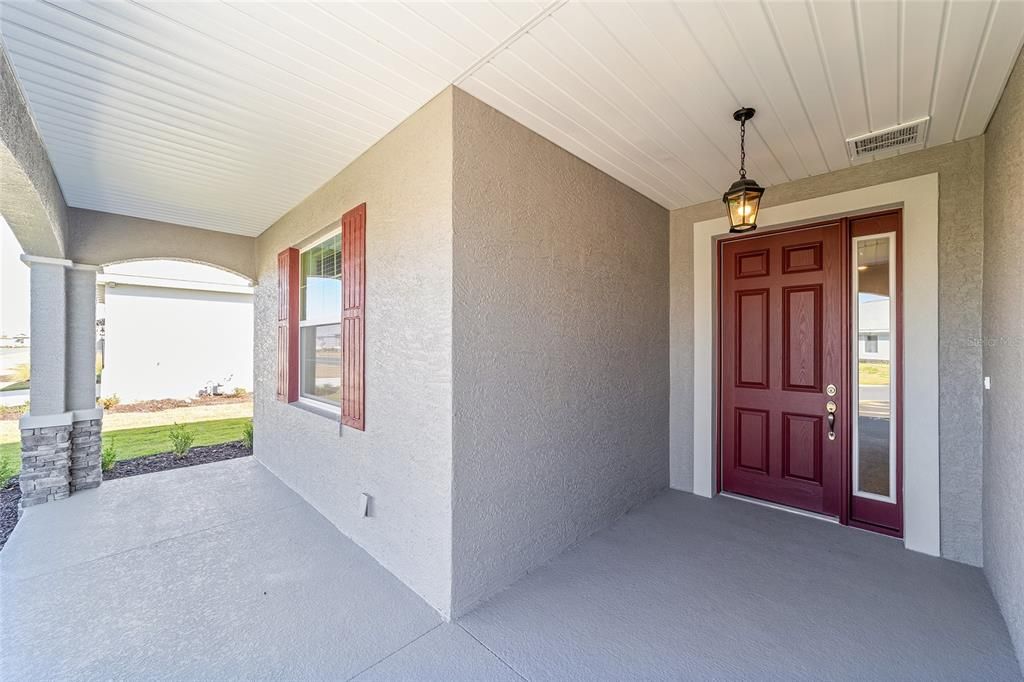 Active With Contract: $356,000 (3 beds, 2 baths, 1967 Square Feet)