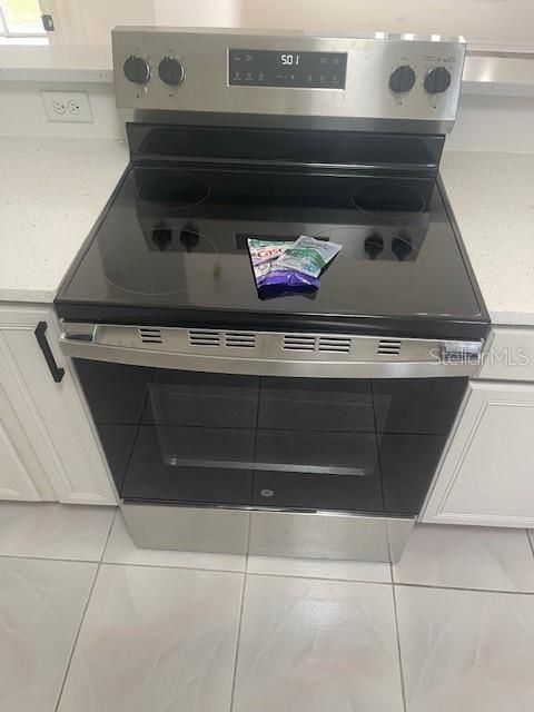 For Sale: $309,000 (3 beds, 2 baths, 1910 Square Feet)