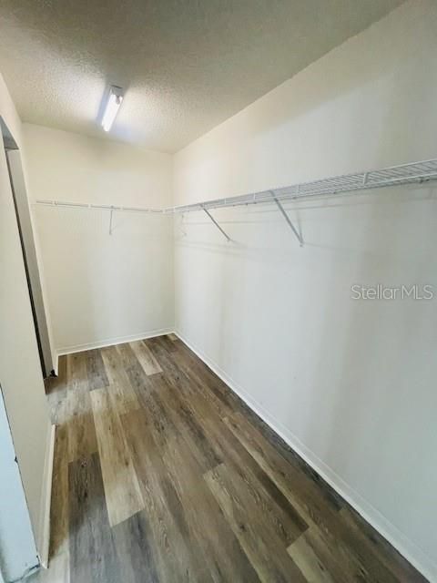 For Sale: $309,000 (3 beds, 2 baths, 1910 Square Feet)