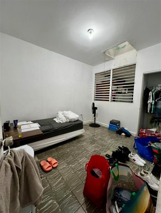 For Sale: $155,000 (3 beds, 1 baths, 1200 Square Feet)