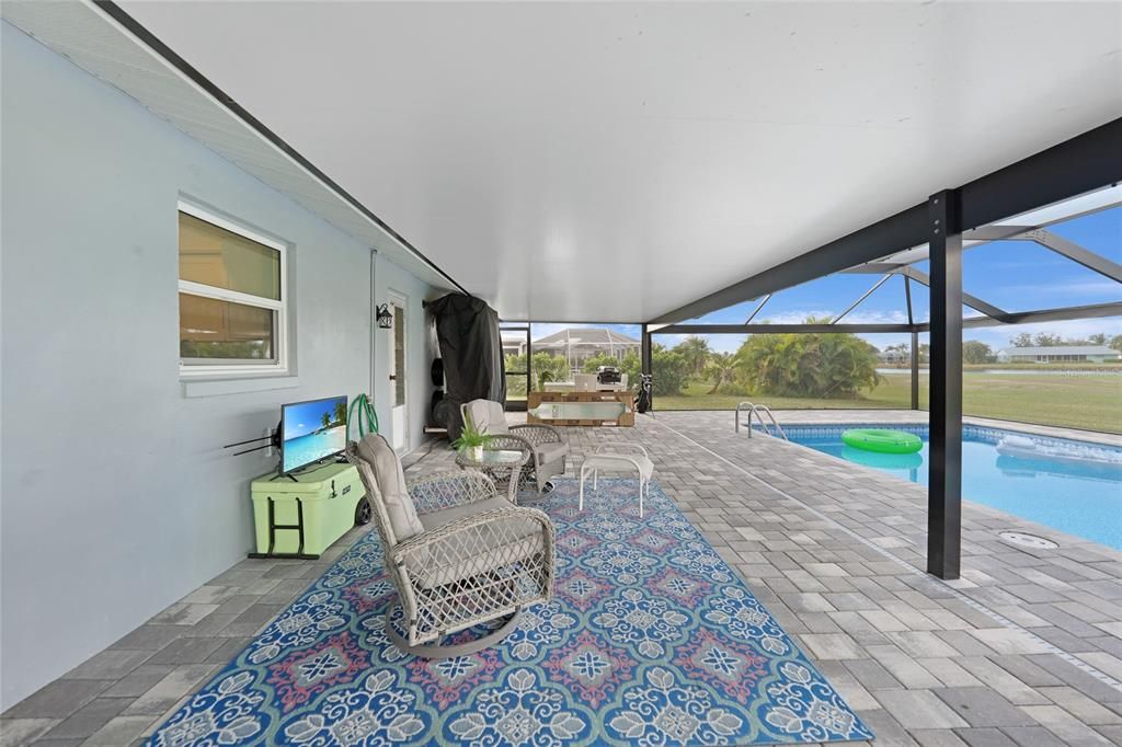 待售: $359,000 (3 贝兹, 2 浴室, 1337 平方英尺)