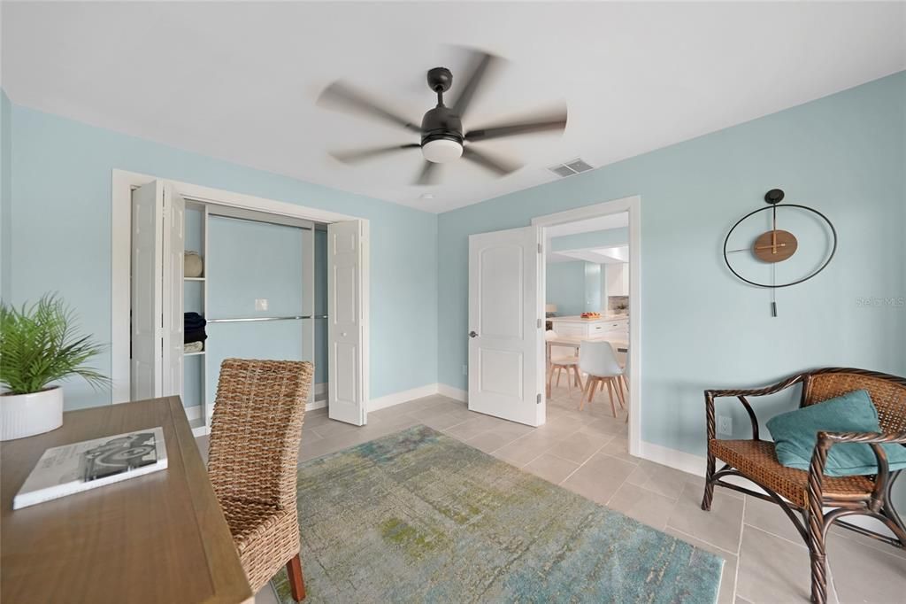 待售: $359,000 (3 贝兹, 2 浴室, 1337 平方英尺)