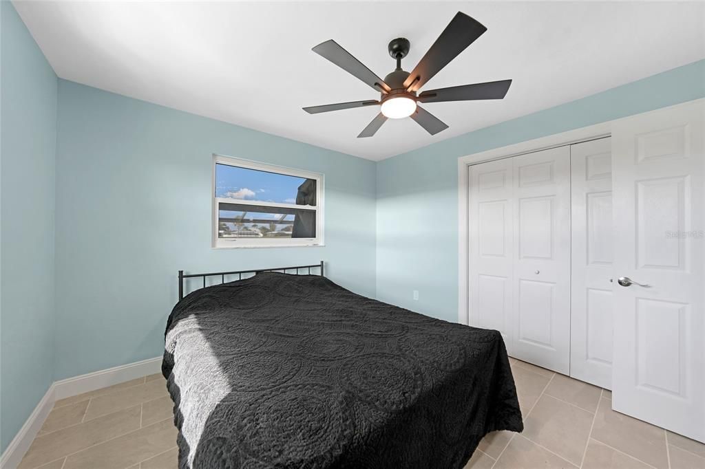 待售: $359,000 (3 贝兹, 2 浴室, 1337 平方英尺)