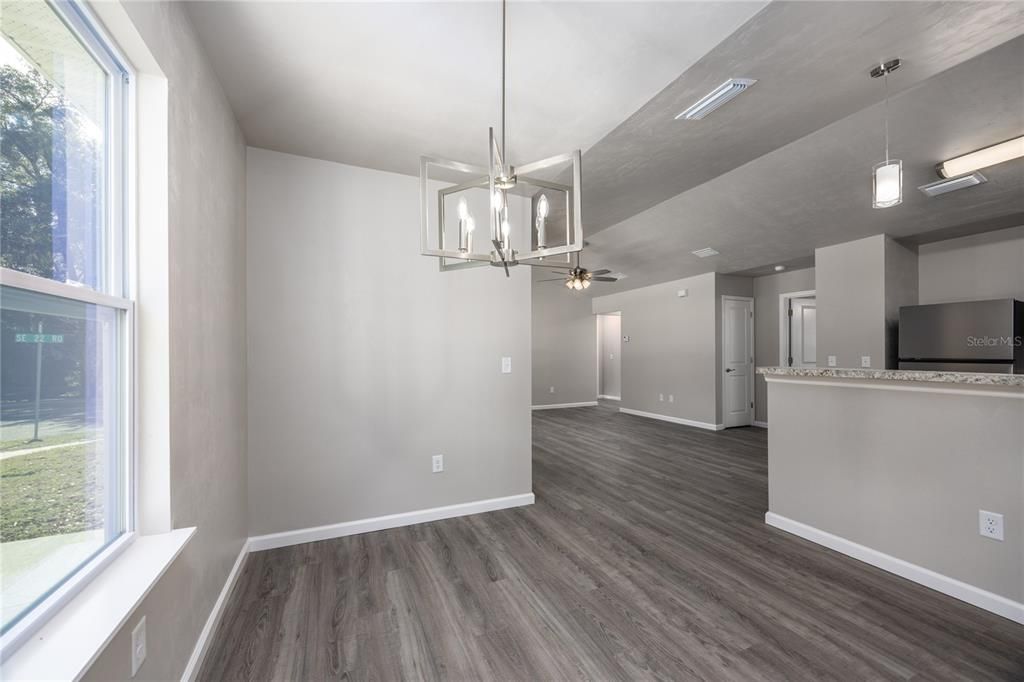 For Sale: $250,000 (3 beds, 2 baths, 1166 Square Feet)