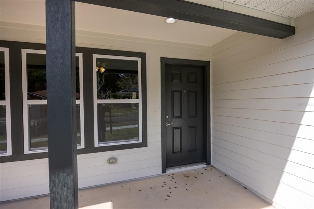 For Sale: $250,000 (3 beds, 2 baths, 1166 Square Feet)