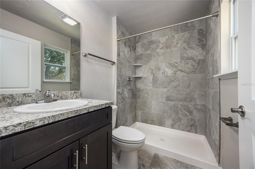 For Sale: $250,000 (3 beds, 2 baths, 1166 Square Feet)