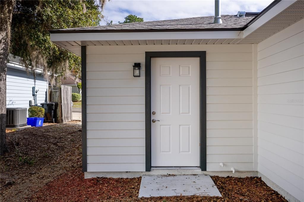 For Sale: $250,000 (3 beds, 2 baths, 1166 Square Feet)