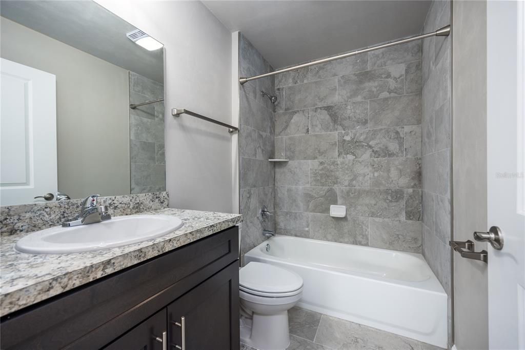 For Sale: $250,000 (3 beds, 2 baths, 1166 Square Feet)