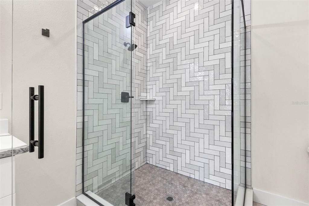 В аренду: $3,800 (3 спален, 3 ванн, 2264 Квадратных фут)