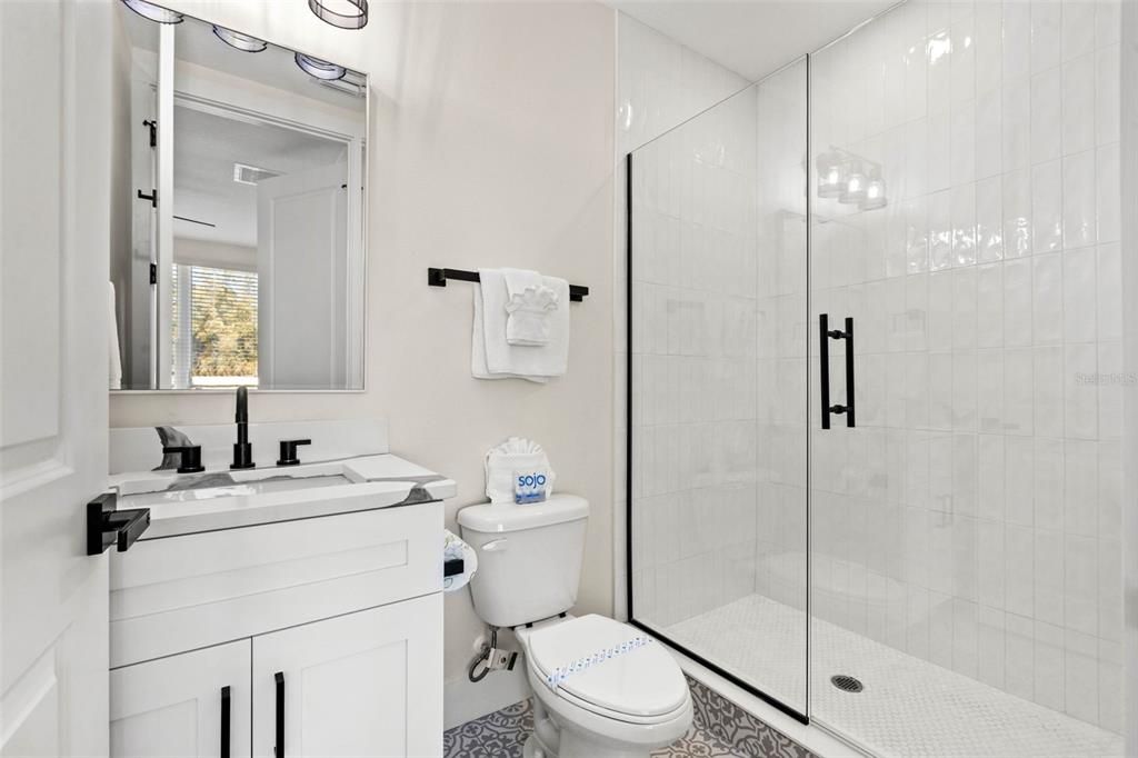 В аренду: $3,800 (3 спален, 3 ванн, 2264 Квадратных фут)