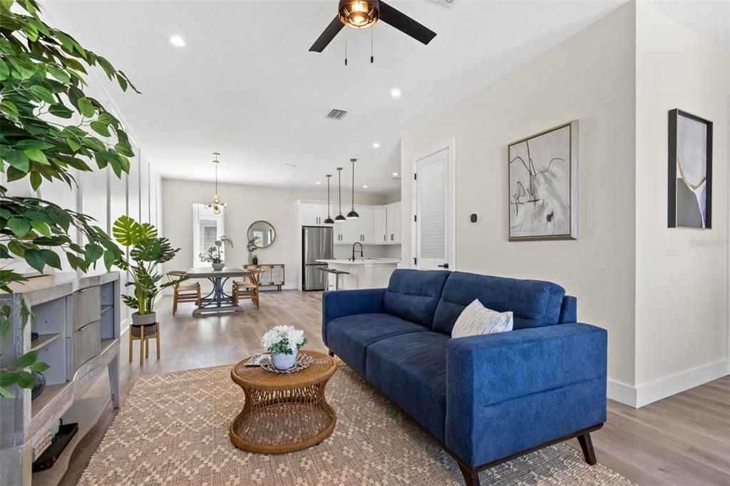 В аренду: $3,800 (3 спален, 3 ванн, 2264 Квадратных фут)