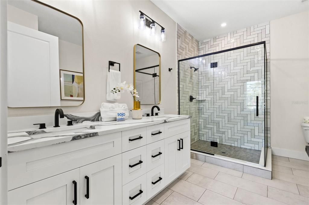 В аренду: $3,800 (3 спален, 3 ванн, 2264 Квадратных фут)