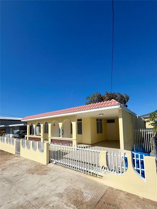 For Sale: $375,000 (4 beds, 2 baths, 1850 Square Feet)