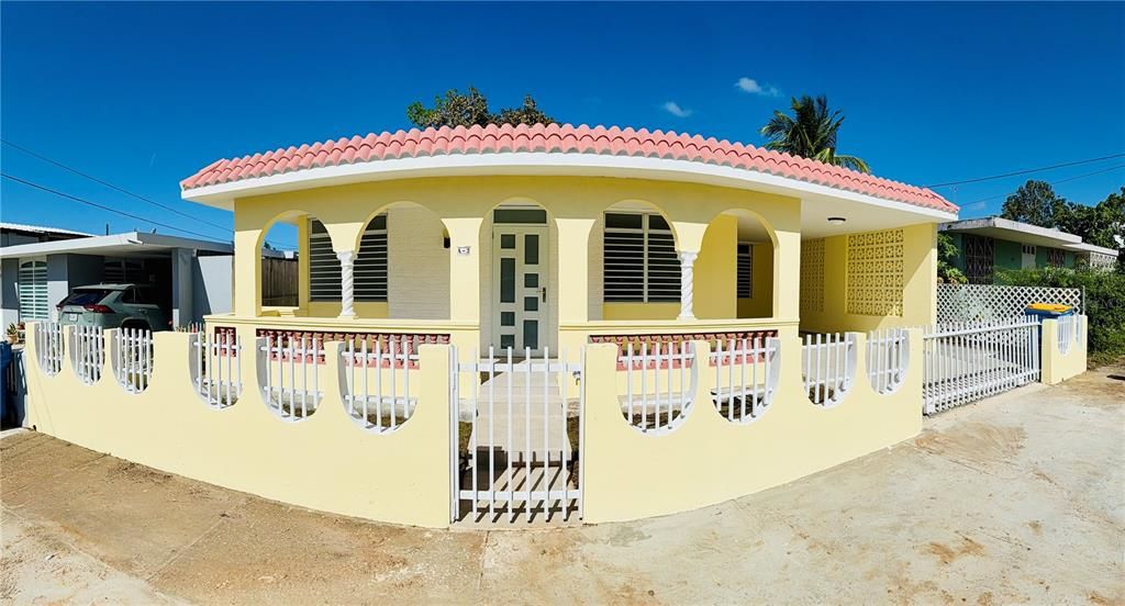 For Sale: $375,000 (4 beds, 2 baths, 1850 Square Feet)