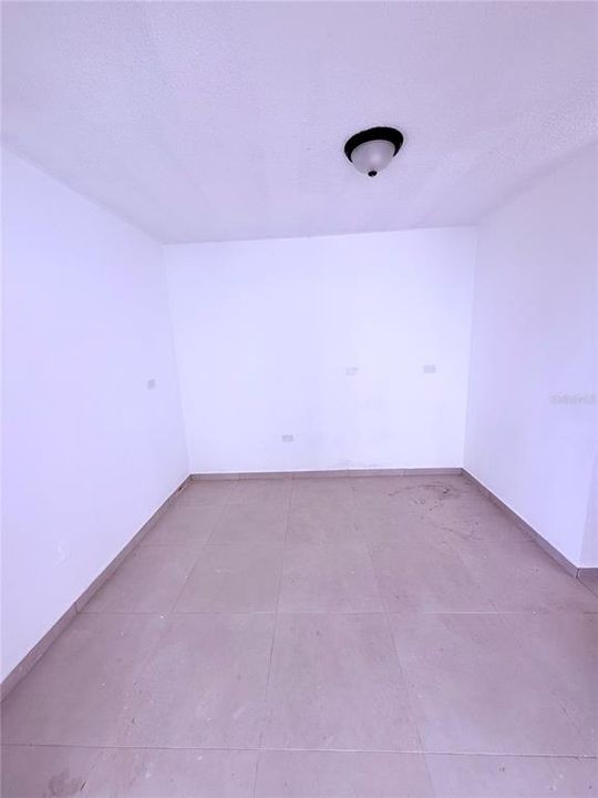 For Sale: $375,000 (4 beds, 2 baths, 1850 Square Feet)