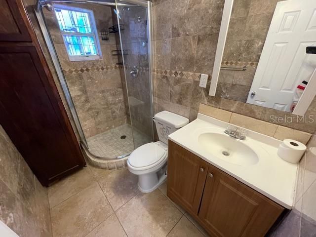 出租: $2,400 (3 贝兹, 2 浴室, 1414 平方英尺)