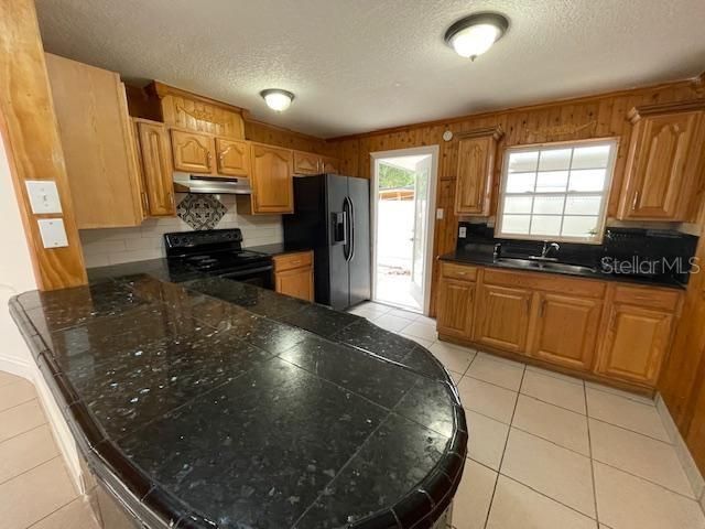 出租: $2,400 (3 贝兹, 2 浴室, 1414 平方英尺)