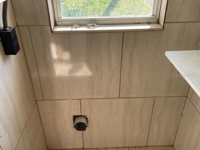 出租: $2,400 (3 贝兹, 2 浴室, 1414 平方英尺)