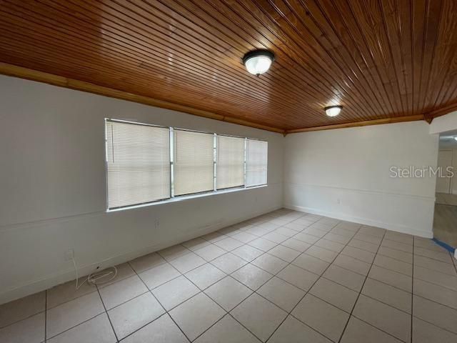 出租: $2,400 (3 贝兹, 2 浴室, 1414 平方英尺)