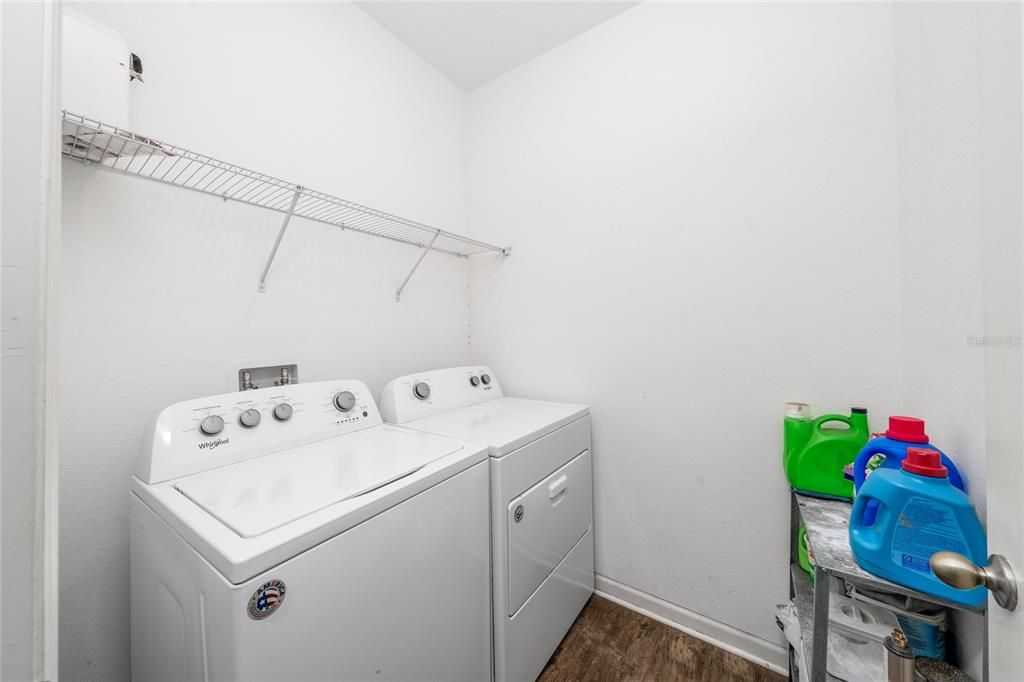 For Rent: $2,200 (3 beds, 2 baths, 1414 Square Feet)