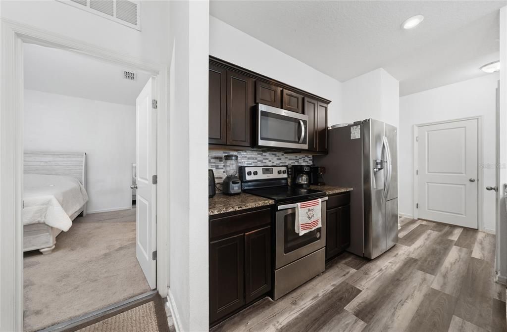 For Rent: $2,200 (3 beds, 2 baths, 1414 Square Feet)