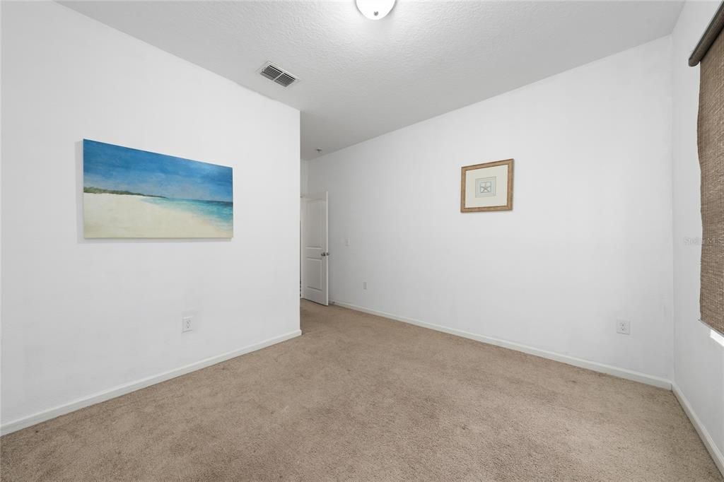 For Rent: $2,200 (3 beds, 2 baths, 1414 Square Feet)