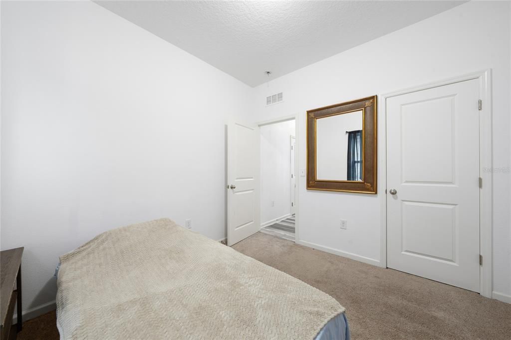 For Rent: $2,200 (3 beds, 2 baths, 1414 Square Feet)