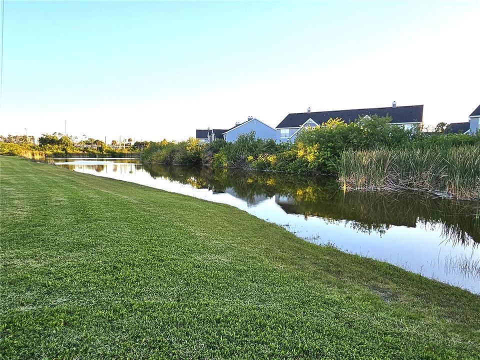 出租: $1,525 (2 贝兹, 2 浴室, 1134 平方英尺)