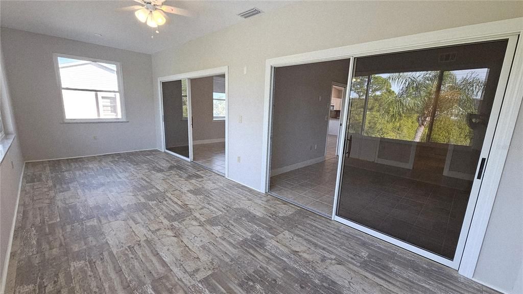 出租: $1,525 (2 贝兹, 2 浴室, 1134 平方英尺)