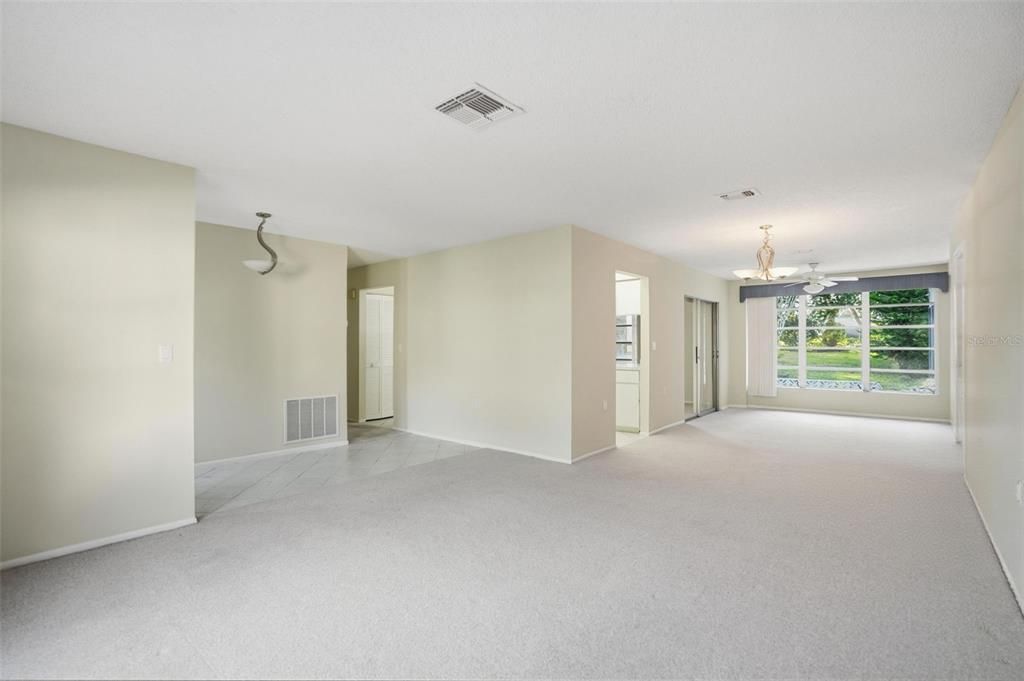 出租: $1,995 (3 贝兹, 3 浴室, 2066 平方英尺)