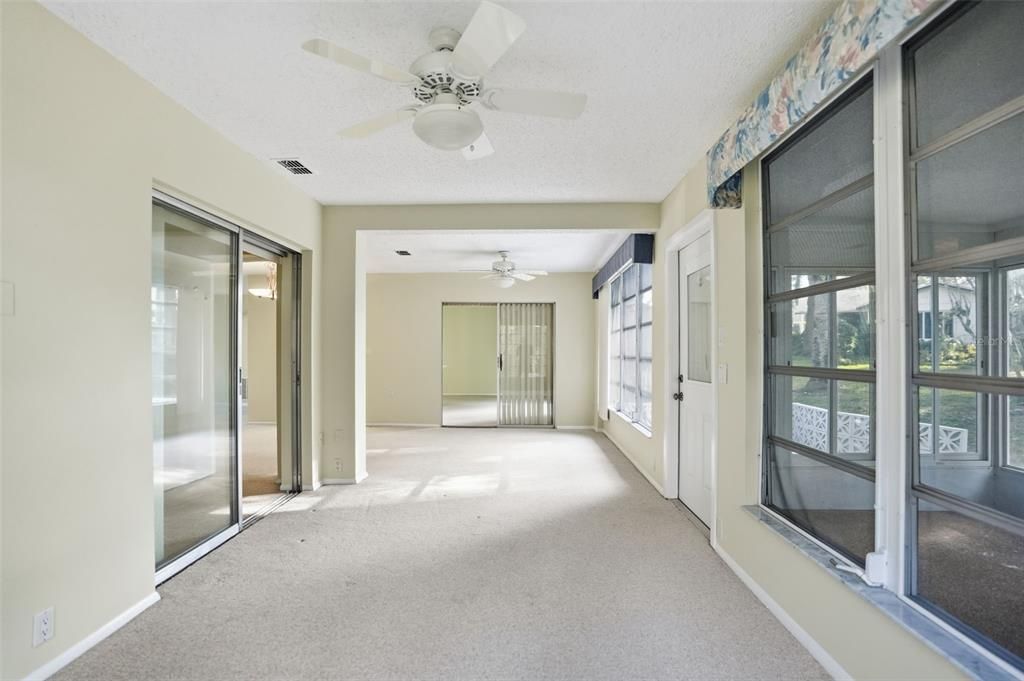 出租: $1,995 (3 贝兹, 3 浴室, 2066 平方英尺)