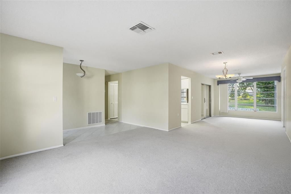 出租: $1,995 (3 贝兹, 3 浴室, 2066 平方英尺)