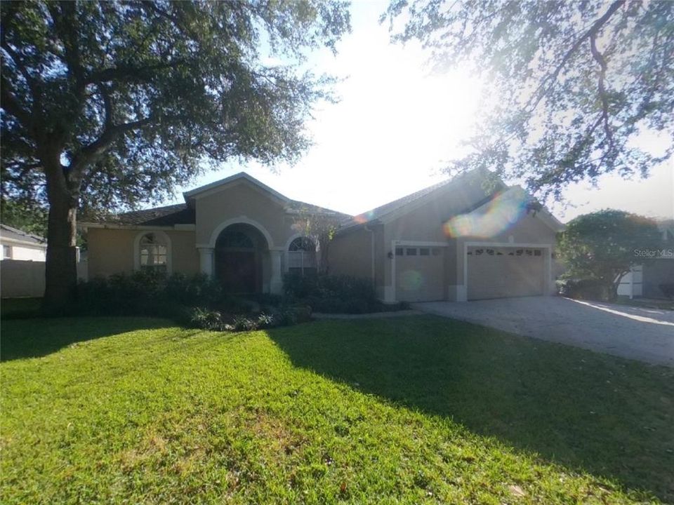 For Rent: $2,839 (4 beds, 3 baths, 2556 Square Feet)