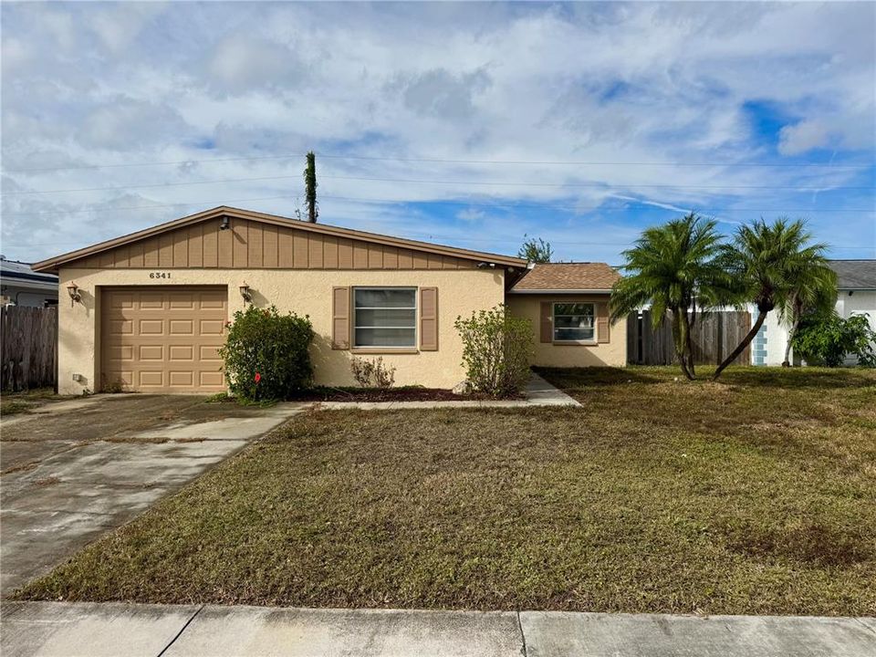 For Sale: $300,000 (3 beds, 2 baths, 1488 Square Feet)