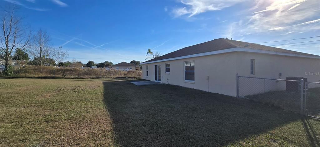 出租: $1,500 (3 贝兹, 2 浴室, 1341 平方英尺)